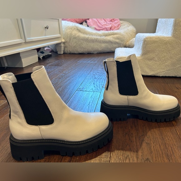 White Booties from Aldo - Picture 3 of 7